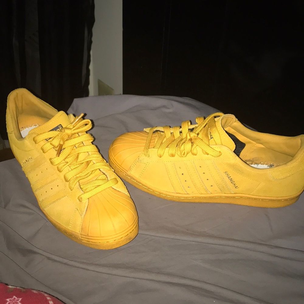 Shell toes yellow - Picture 4 of 4